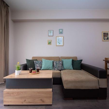 Gg Home - Cozy 1 Bedroom Apartment On Kazbegi Avenue 15 Tiflis Exterior foto