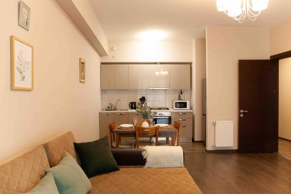 Gg Home - Cozy 1 Bedroom Apartment On Kazbegi Avenue 15 Tiflis Exterior foto